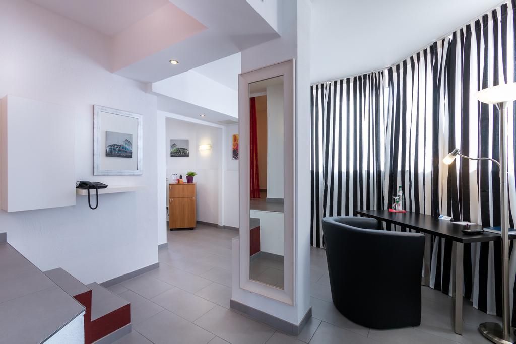 Turmhotel Rhein-Main Dreieich Luaran gambar