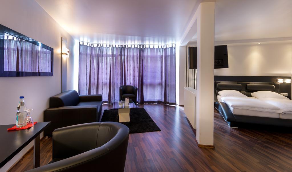 Turmhotel Rhein-Main Dreieich Luaran gambar