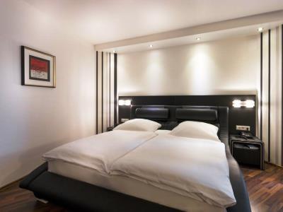 Turmhotel Rhein-Main Dreieich Luaran gambar